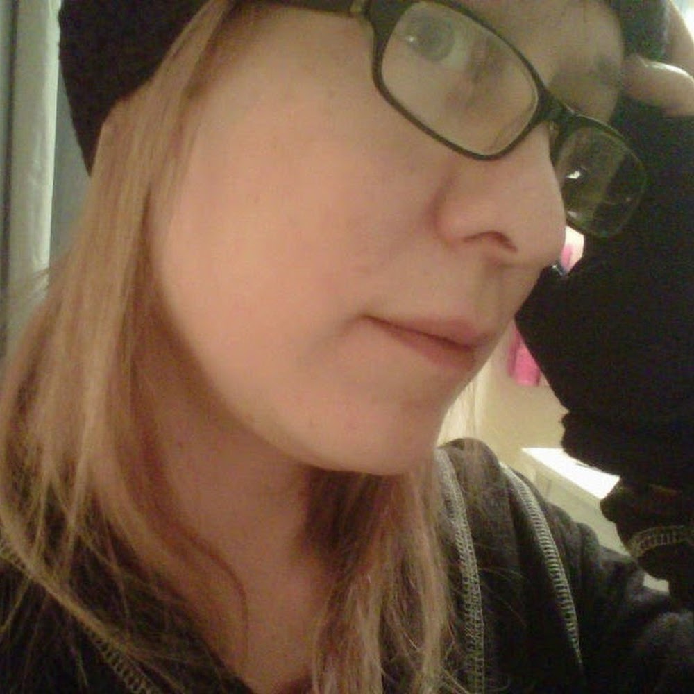 Meet your Posher, Lindy